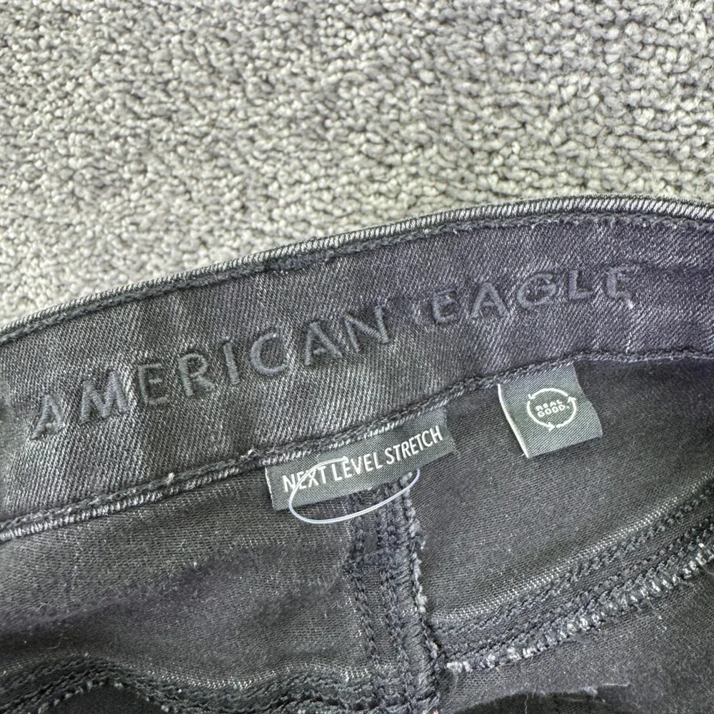 American Eagle High Rise Shortie Womens 4 Black Distressed Eyelet Cut Off